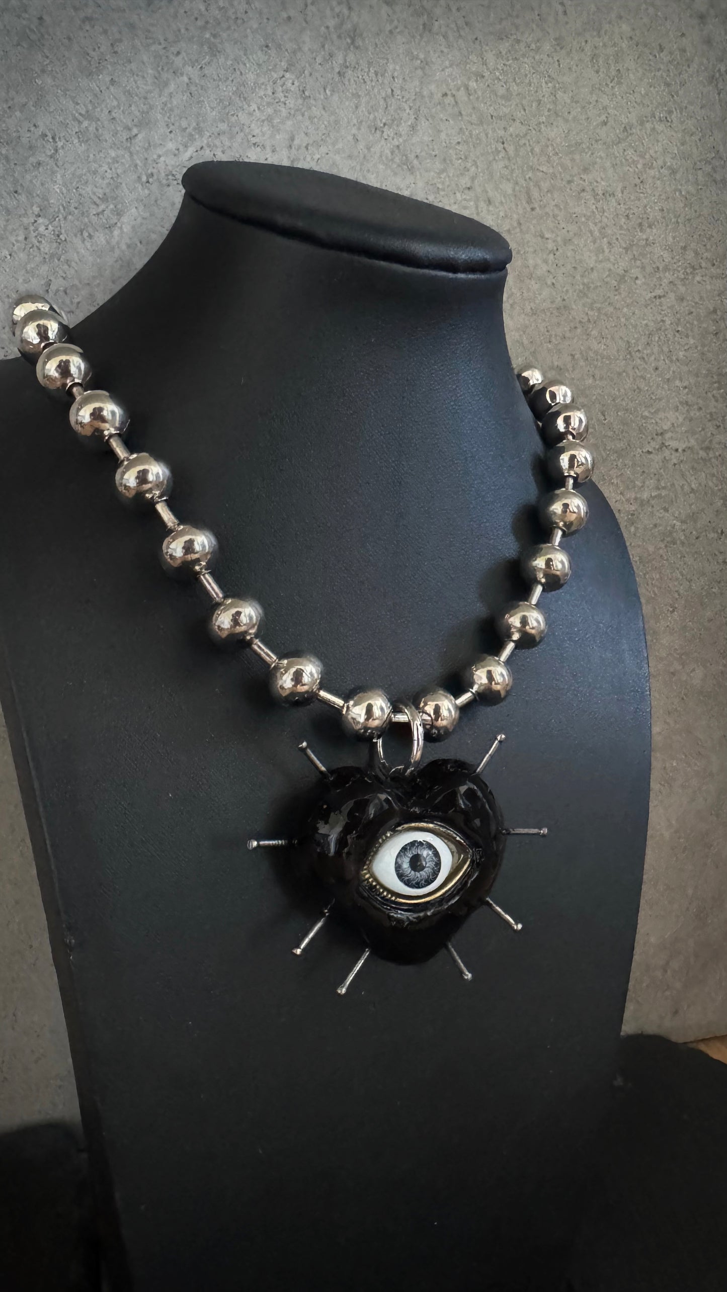 The Guarded Heart (black)