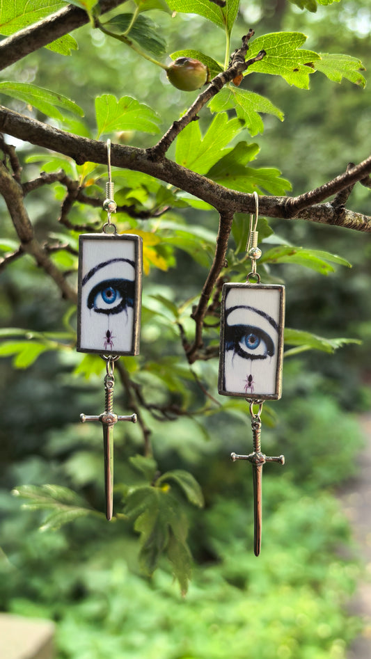 The All-seeing Eyes